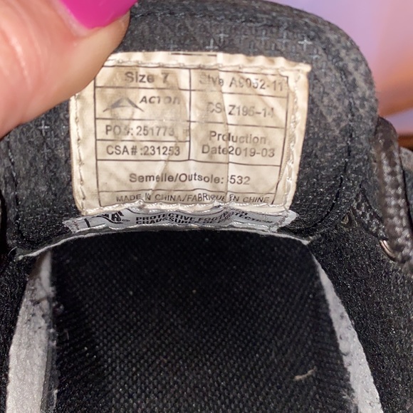 TOE PROTECTION - Picture 6 of 6